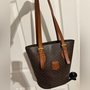 CELINE Macadam Shoulder Bag Dark Brown
Authentic Bucket bag